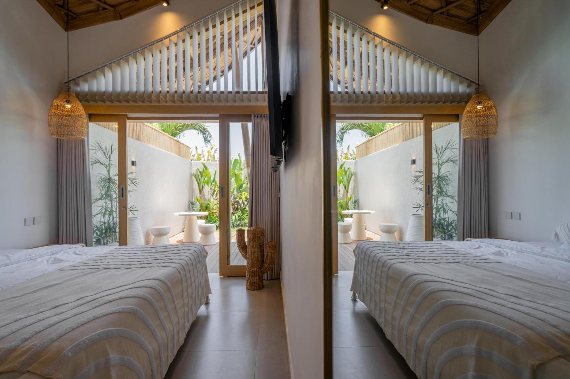 Villa Sunset Bamboo - 3Br Villa In Kerobokan Buitenkant foto